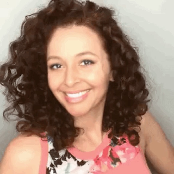 Meet your Posher, Yodit - Picture 1 of 1